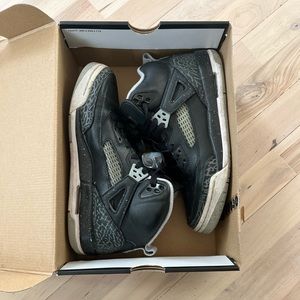 Nine Jordan Spizike GS – Black/Cool Grey